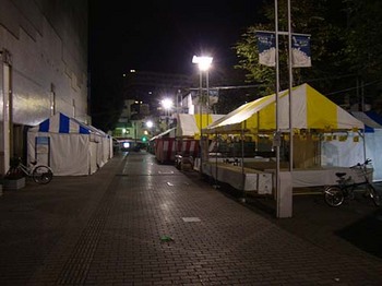 2009年10月16日川越まつり前夜の本川越駅前3.jpg