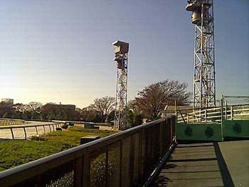 2000年12月東京競馬場西門近辺2.jpg