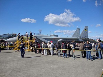 2009年11月入間航空祭地上展示F-15J.jpg