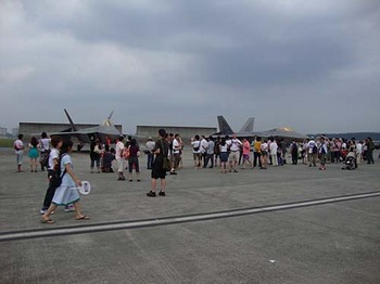 2009年8月22日横田基地友好祭F-22ラプター2.jpg